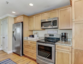 Beachside of Butler on Izlar Steps to Beach, Restaurants, & Shopping Heated Pool Access